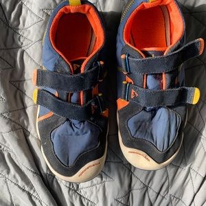 Size 2 blue Plae shoes